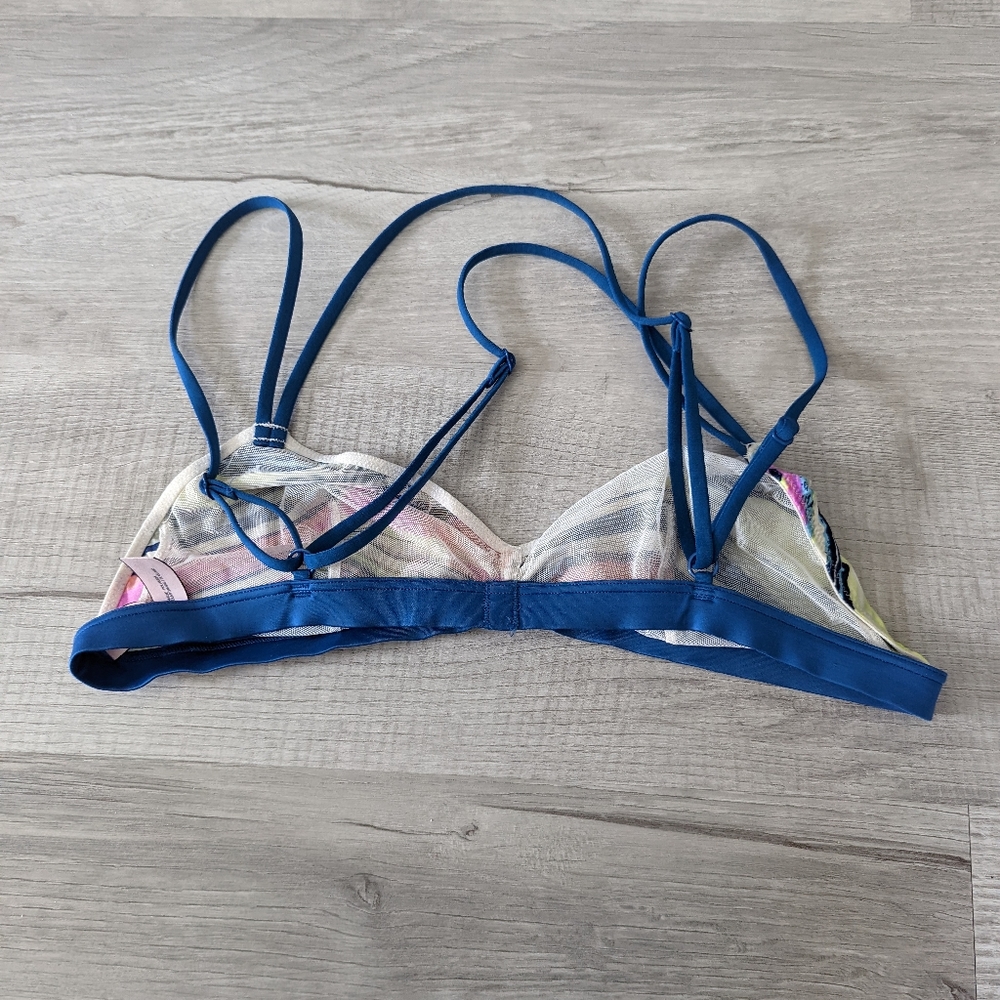 Bikini Top - Picture 2 of 3
